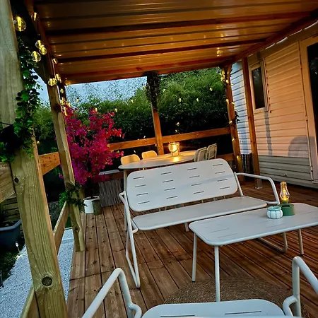 Campingplads Avec Acces Prive Au *